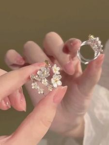 Cincin Bloom Flower Adjustable Ring Korean Style Elegant Floral Fashion Jewelry Ring Women Gift