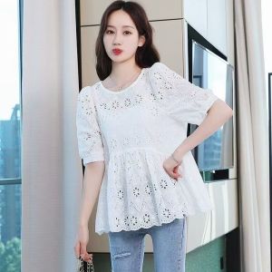 ลูกไม้ใหม่ผ้าฝ้ายผ้าลินินด้านบนผู้หญิงท้องปิดลูกไม้เสื้อตุ๊กตาผ้าฝ้ายกลวงว่างเปล่าเสื้อฟองแขนลูกไม้