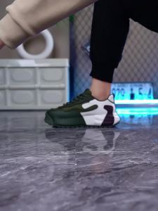 Cỡ To 48 Mẫu Nổ 2025 Giày nam mới mùa xuân và mùa thu đa năng thể thao thoải mái tăng chiều cao đế dày giày bố