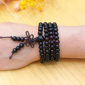 Vòng tay phong thủy gỗ tự nhiên