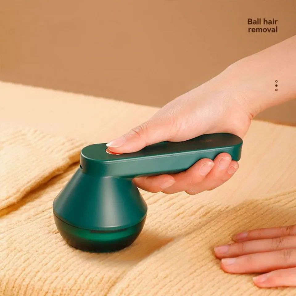 Portable Mini Lint Remover: Quickly Easily Remove Hair Balls