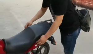 กระเป๋าใส่ Jok Motor แบบขยายได้กระเป๋าใส่หมวกกันน็อกแพ็คเกียร์สำหรับขี่ด้วยวัสดุกันน้ำสำหรับการเดินทางไกล