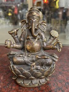 Tượng thần voi ganesha bằng đồng hun cao 15cm ngang 10cm nặng 1kg