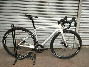 Road Bike Sunpeed Invincible Full Carbon 2x11 speed Shimano 105 R7000