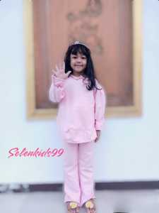 SETELAN ANAK PEREMPUAN BAHAN CRINGKLE CELANA CUTBRAY MOTIF LOVE UNTUK USIA 1-10 TAHUN