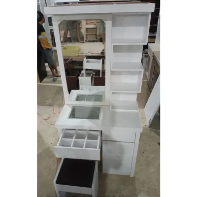Meja Rias Minimalis Lampu Bahan Multriplek
