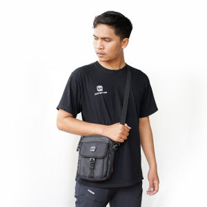 Tas Selempang Zarventure Wesker Slingbag Garansi Resmi Tas Pria Best Seller