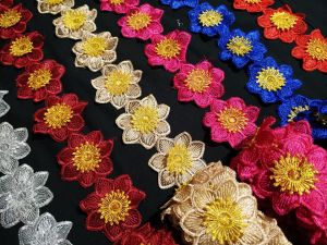 Renda Bordir Roll Murah Motif Kemuning Lebar 63 Cm Panjang 45 Meter