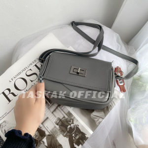 NEW - Tas Wanita Selempang Terbaru Tahun 2023  Bahan Kulit PU Premium - Tas Slingbag Wanita Muat Hp Tali Bisa di sesuaikan Dan Bisa COd