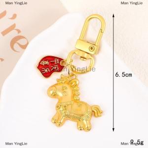 [COD] Man YingLie 1Pcs Mobile Phone Pendant Golden Horse Keychain 2026 New Years Zodiac Horse Bag Decoration Gift For Girlfriend