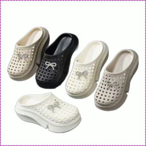 รองเท้าลําลอง วัสดุน้ำหนักเบา รองเท้าส้นแบน ก้นหนา บุคลิกภาพ กันลื่น มีหลายสีให้เลือก เพิ่มอัตราส่วน