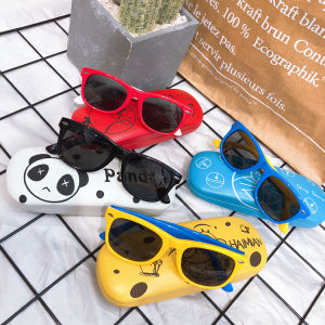 (พร้อมส่ง ) 3-8ปี ฟรี!! กล่องแว่น แว่นตาเด็ก แว่นกันแดดเด็ก ซิลิโคน งอไม่หัก ตกไม่แตก