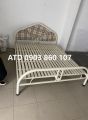 Giường sắt đơn giá rẻ đơn giản hiện đại,giường ngủ giá rẻ. 