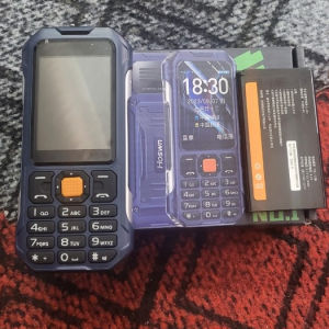 Điện thoại bàn phím i77 Sóng chuẩn 4G .2sim. máy chất. chống va đập. BẢO HÀNH 12 THÁNG. 1 ĐỔI 1 TRONG 3 THÁNG