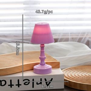 MIHAN Creative Table Lamp Warm Light Retro Flower Shape Night Light Photography Prop Bedroom Desk Lamp