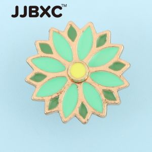 CHARM Metal Buckle Shoes With colorful DIY accessories for the beauty of your shoes.