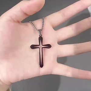 สร้อยคอผู้ชายไทเทเนียมสตีลรูปกางเขน แฟชั่นเรียบง่าย จี้รูปกางเขนแสงดาว