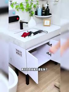AE Suction cup hair dryer holder wall-mounted hair dryer stand for bathroom no-drill hair dryer storage gadget