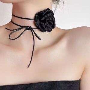 Flower Choker Necklace Long Rope Chain with Large Black White Rose Flower Necklace Neck Collar Elegant Jewelry Necklace Accessories