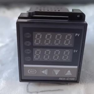 Top Vendor 100-240VAC Mutil-Input Economical PID Temperature Controller Universal Input Relay Output REX C100 Range 0 to 1300C