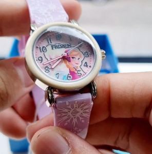 Disney Frozen Girls Ladies Anna and Elsa Analog Quartz Watch with Silicone Band PSFR1206-07A Purple