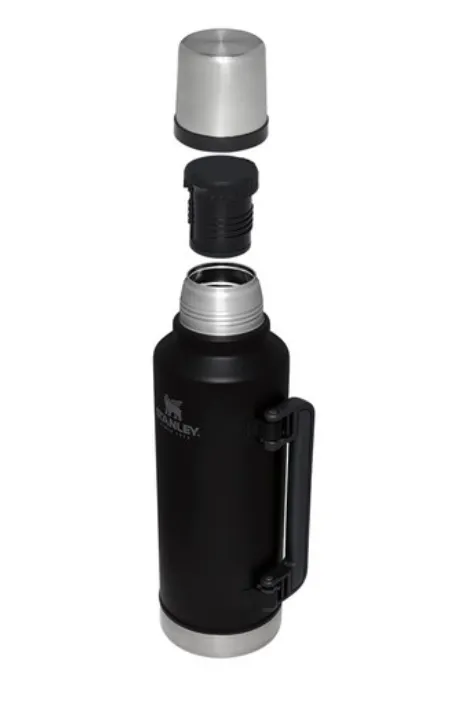 STANLEY CLASSIC LEGENDARY BOTTLE (2 QT) ○ Stainless Steel