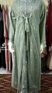 Desain Pesta Mewah: Dress Mewah Brukat Auter Mutiara
