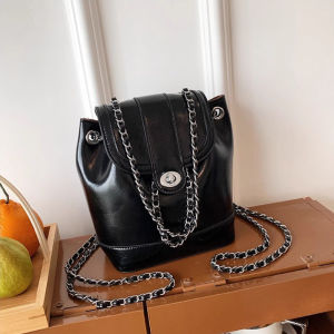 IELGY Ladies Mini Chain Backpack Lightweight Girls Korean Version All-Match Niche Commuter Backpack