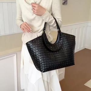 Túi tote nữ họa tiết đan cổ điển phong cách tối giản dung tích lớn túi đeo vai thời trang dễ phối đồ túi xách tay đi làm.