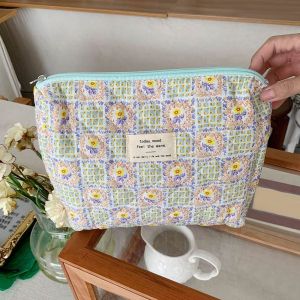 ZYJC Quilted Cotton Floral Beauty Case Makeup Bag Toilet Bag Cosmetic Pouch Female Handbags