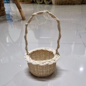 ตระกร้าหวายขอบถักเปียขาว4นิ้วมีหูหิ้ว