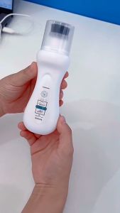 White Shoe Cleaner with Built-in Brush Waterless Sneaker Cleaner for Sports Canvas Casual Shoes Stain Dirt Removal 100g