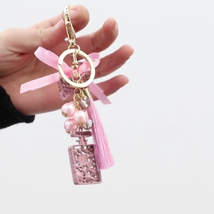 Trendy Lip Shape Keyring Sparkling Rhinestoned Bowknot Charm Ornament Stylish Alloy Accessory Perfect Gift Choice