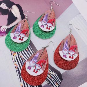 Elevate Your Holiday Style with Elegant Festive Jewelry