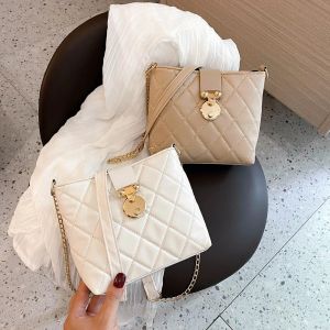 Tas Bahu Wanita Premium & Tas Selempang Kulit Polos: Panduan Lengkap