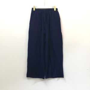 กางเกงสาลู กาเกงผ้าฝ้าย กางเกงขายาว ผ้าฝ้ายสาลู ทอสองชั้น ทรงขากระบอก เอวยืดรอบตัวมีกระเป๋าสองข้าง ใส่ได้ทั้งผู้ชายและผู้หญิง