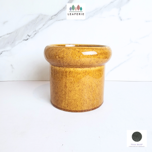 The Leaferie Greta plant pots. flowerpot . flowerpots . flower pot . planter . planters . Ceramic
