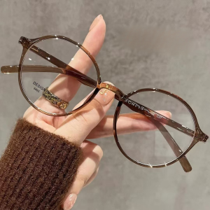 ✨SG HOT✨[Eye Protection/HD/Anti-Fatigue]Retro Round Frame Reading Glasses Wear-Resistant Durable Anti Blue Light UV Protection Fashionable Presbyopia Glasses for Men and Women 复古圆框老花眼镜