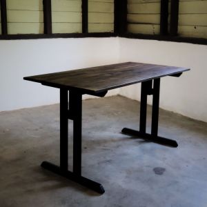 Itzel Table made of 100% Solid Rubberwood with strong stand and fully furnished for study desk working table