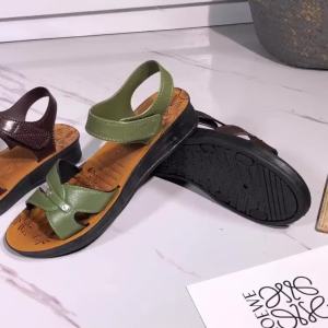 [Free Shipping] New Summer Sandals For Women Flat-Soled Soft-Soled Comfortable Rubber Shoes For Middle-Aged And Elderly Women Large Size Mom Shoes With Wedge Heels