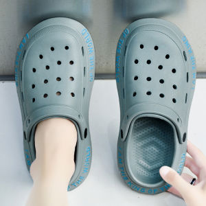 LKfashion งานจึ้งขอแนะนำ รองเท้าแตะรัดส้นหัวโต งานเกาหลี สีมินิมอลพร้อมส่ง 4 สีให้เลือก ตัวรองเท้าใส่สบาย น้ำหนักเบา สามารถใส่ได้ทุกโอากาส แมทช์ได้กับทุกชุด งานดีๆแบบนี้พลาดไม่ได้แล้ว สั่งเลย