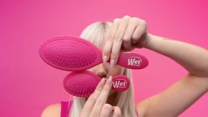 Wet Brush Original Detangler Hair Brush Color Wash Stripes Ultra-Soft IntelliFlex Bristles - Detangling Hairbrush Glides Through Tangles For Wet Dry & Damaged Hair Women & Men
