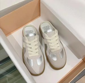 Simple lace-up half-slip white shoes versatile and lightweight Japanese style light-colored half-slip sneakers comfortable lazy half-slip white sneakers