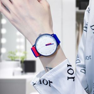 Snoopy Đồng hồ đôi đồng hồ thạch anh thể thao chống nước thanh niên nữ và Đồng hồ quartz của nam khí chất hợp thời trang đầy màu sắc