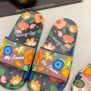 [Free Shipping] New Thick-Soled Floral Slippers For Women Summer Indoor Home Non-Slip Flat Soft-Soled Slip-On Sandals For Outdoor Wear