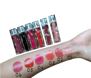 สินค้ามาใหม่ ลิปกลอส Maffick สีสวยสดใส เพิ่มความชุ่นฉ่ำให้กับริมฝีปาก No.MF315