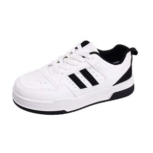 สินค้ามาใหม่ แฟชั่นรองเท้าผ้าใบลำลอง รองเท้าผ้าใบผู้หญิงผูกเชือก มีทั้งหมด 3 สี ไซส์ 36-41 สวยมากค่ะตรงปกนุ่มใสสบายเท้า