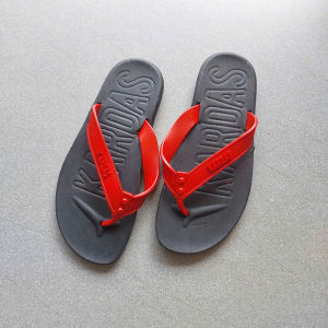 dép kẹp nam dép xỏ ngón hàng thái lan quay nút dẻo mềm siêu bền mang êm chân đế tốt mang êm chân. size từ 38-43.