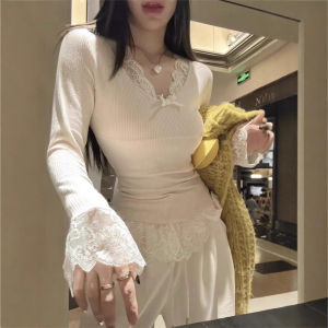 Áo Phông Dài Tay Cổ Chữ V Ghép Ren Phong Cách Gợi Cảm Thuần Phong Cách Hàn Quốc Áo Mặc Trong Tôn Dáng Gầy Tôn Dáng Dáng Thân Hình Nhỏ Bé Mùa Xuân Thu Cho Nữ