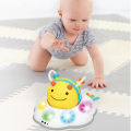 Skip Hop Explore & More Follow Bee Crawl Toy ของเล่นเคลื่อน ช่วยให้ลูกน้อยฝึกคลานตาม พร้อมแสงไฟระยิบระยับ. 